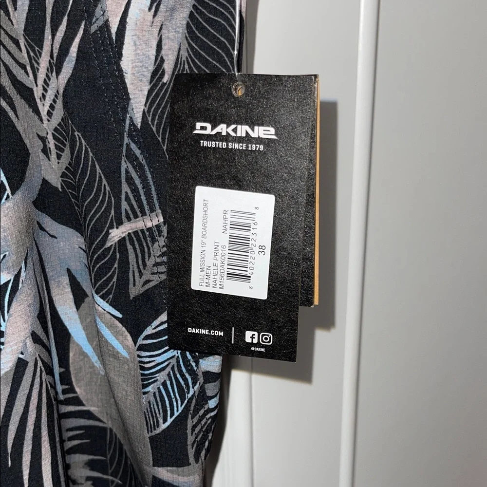 Dakine Men's Tropical Leaf Pattern Swim Shorts 38